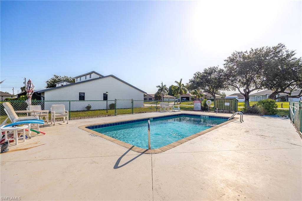 PATIO VILLAS OF CAPE CORAL - Residential