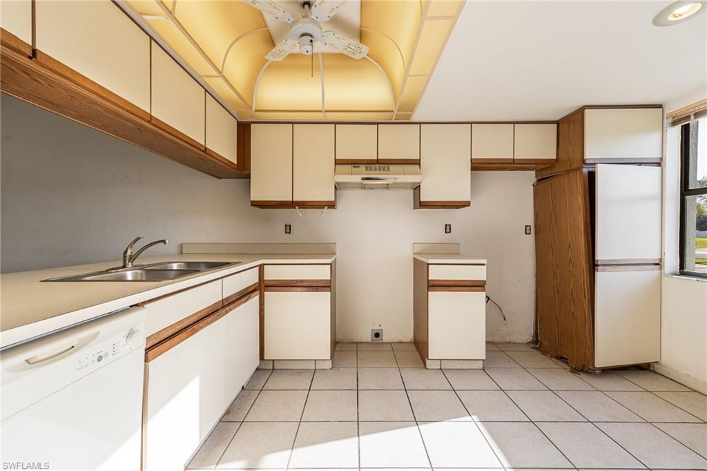 PATIO VILLAS OF CAPE CORAL - Residential