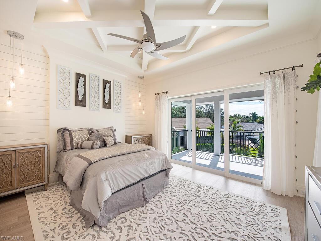 PELICAN BAY WOODS - Residential