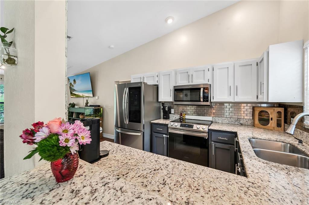 GOLDEN GATE ESTATES - Residential
