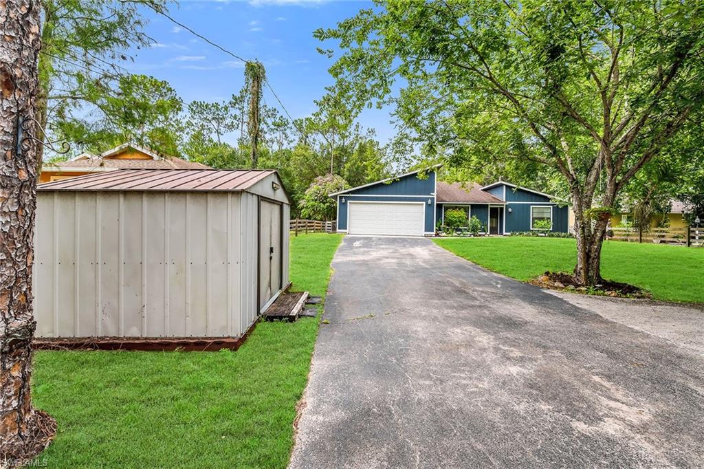 GOLDEN GATE ESTATES - Residential