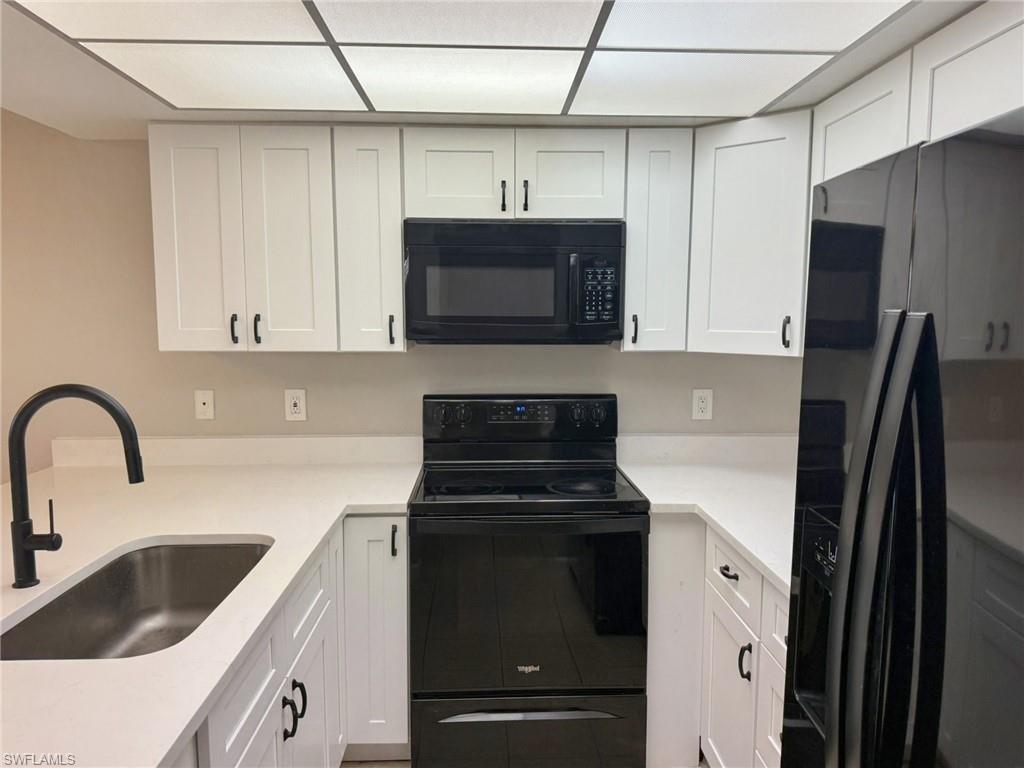 FOXMOOR VILLAGE CONDO - Residential
