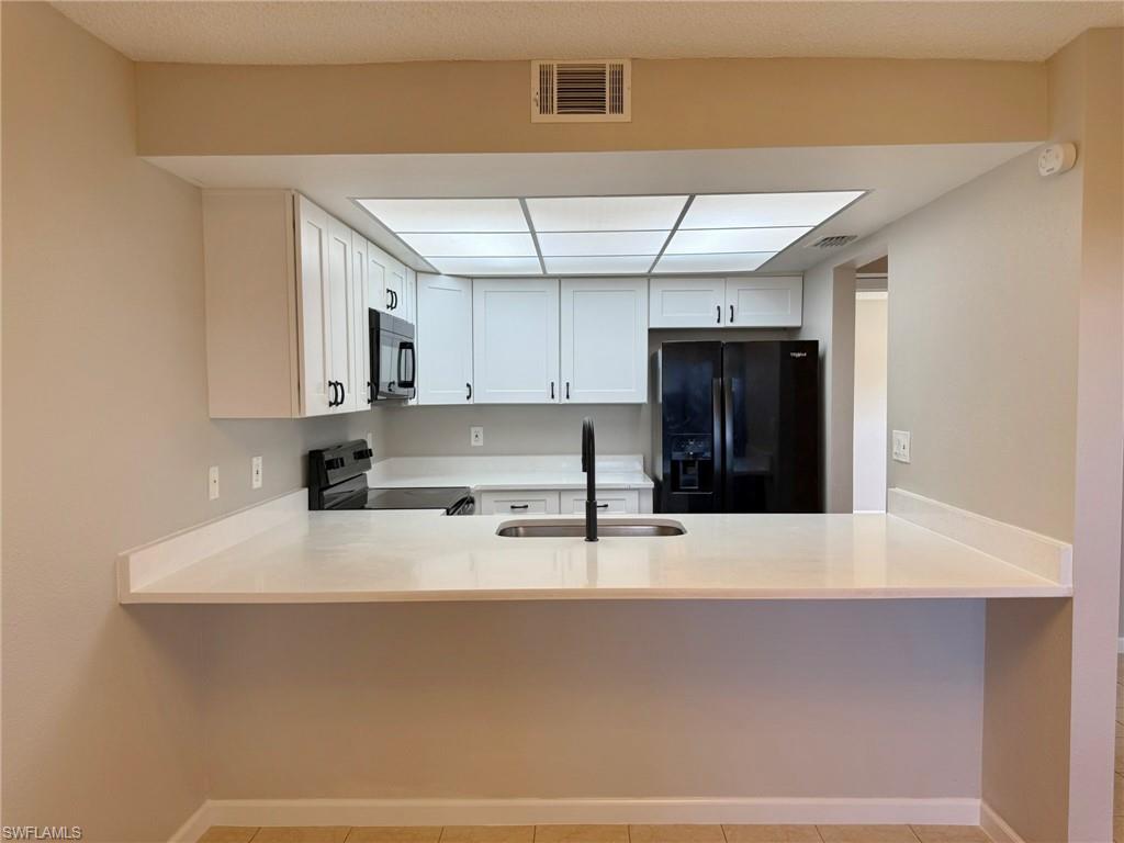 FOXMOOR VILLAGE CONDO - Residential