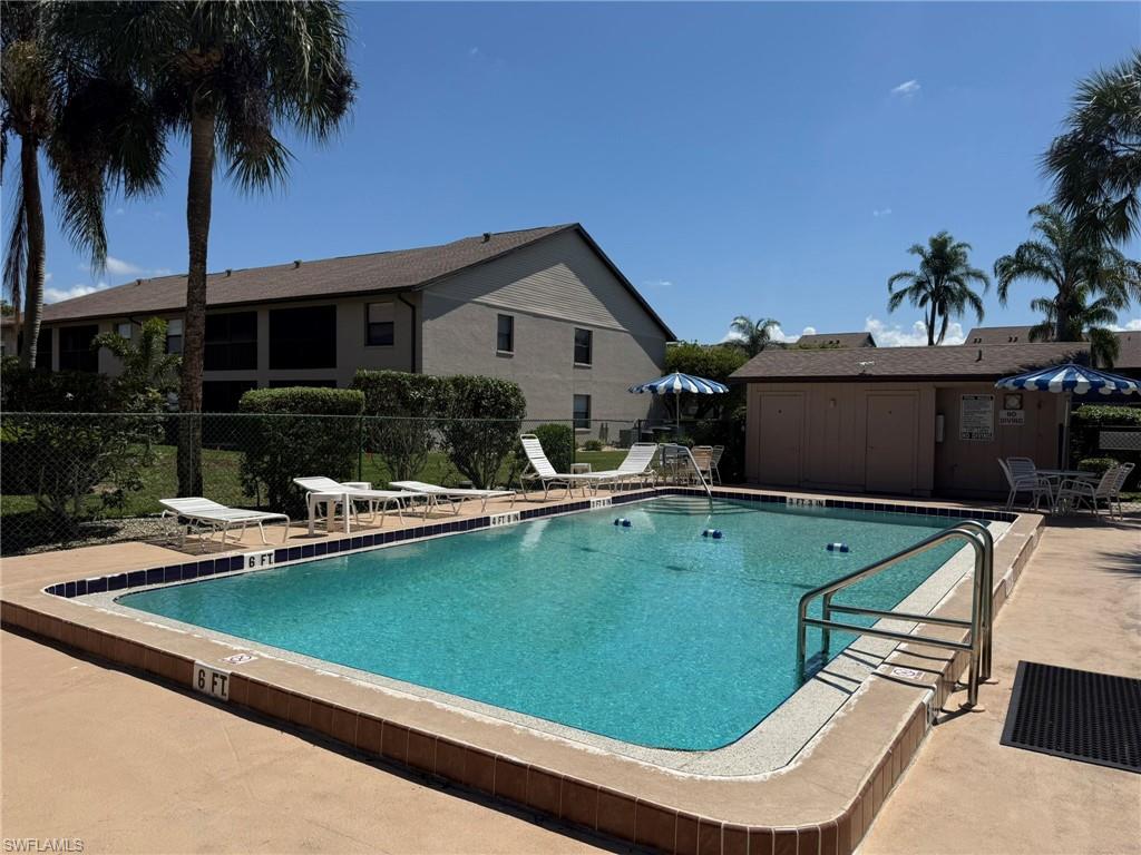 FOXMOOR VILLAGE CONDO - Residential