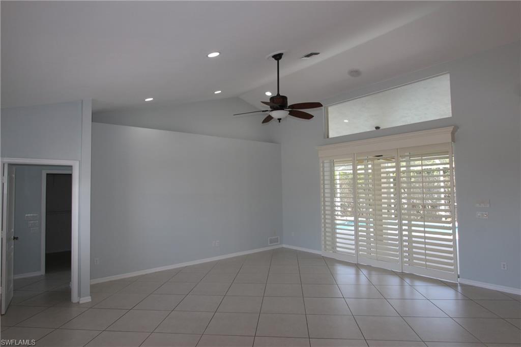 MARCO BEACH - Residential