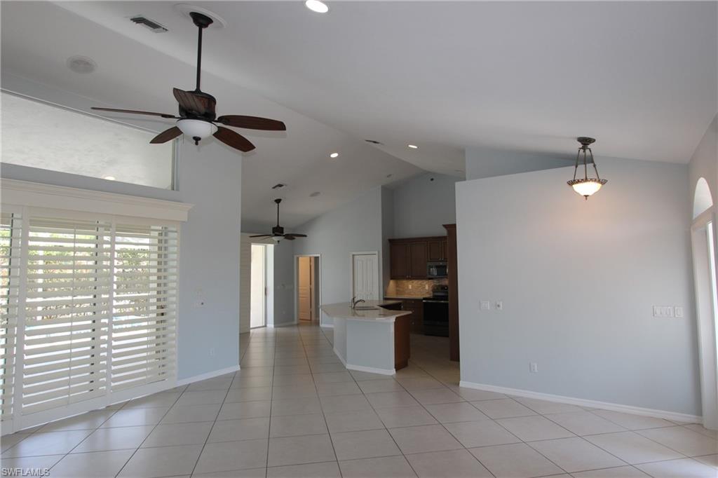 MARCO BEACH - Residential