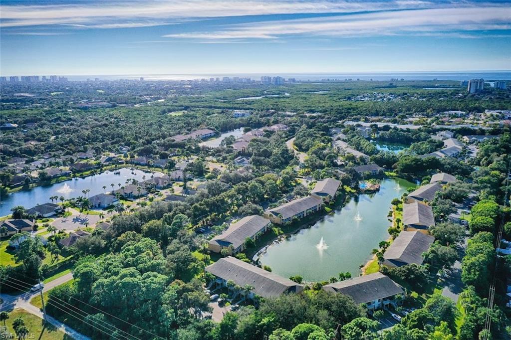 ABBEY ON THE LAKE - Residential