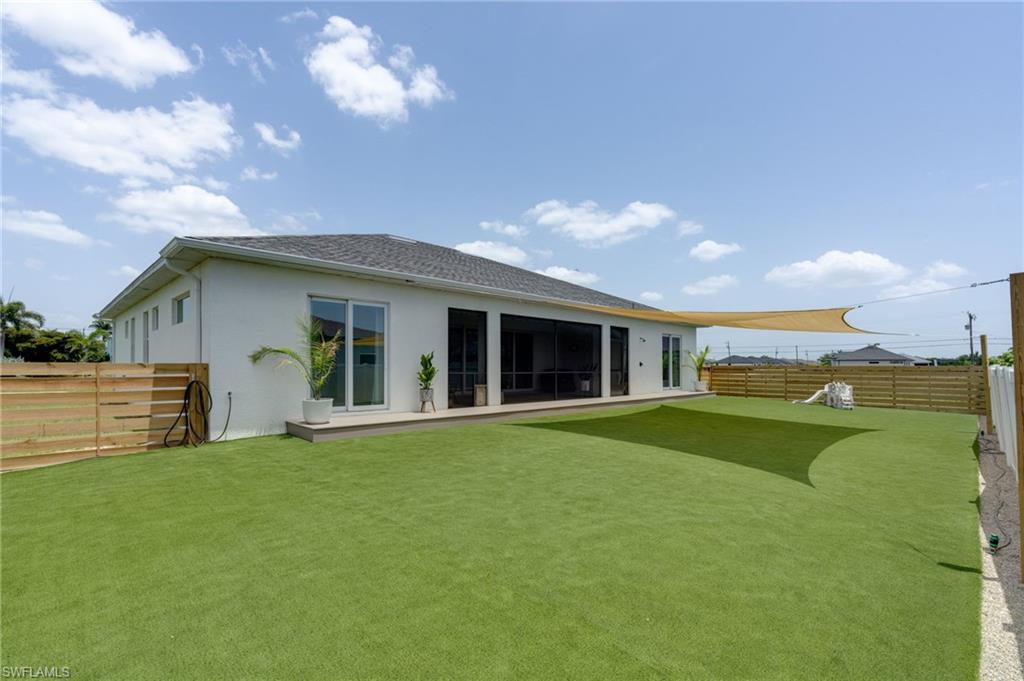 CAPE CORAL - Residential