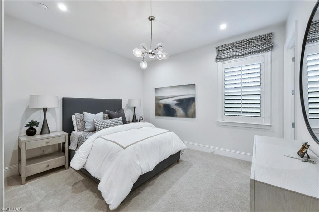 PINE RIDGE - Residential