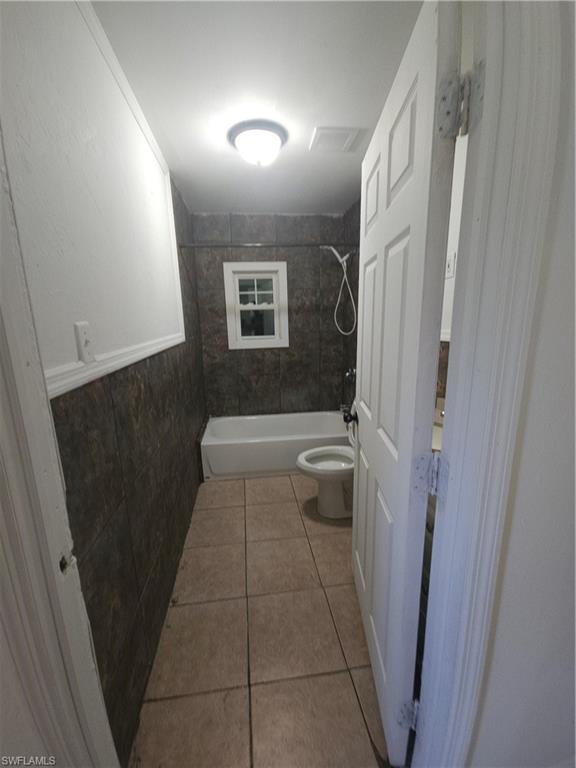 SABLE PALMS - Residential Lease