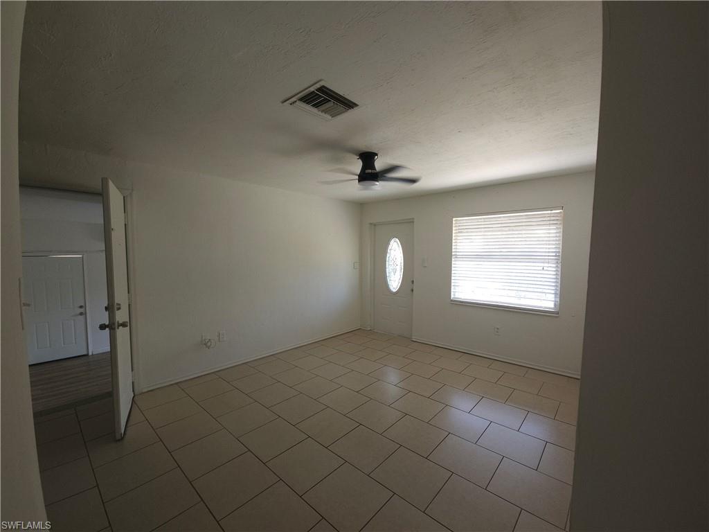 SABLE PALMS - Residential Lease