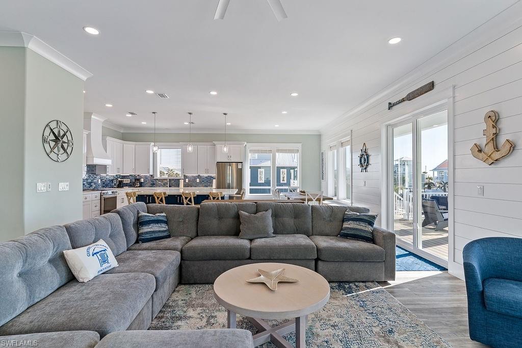 SEAGRAPE - Residential