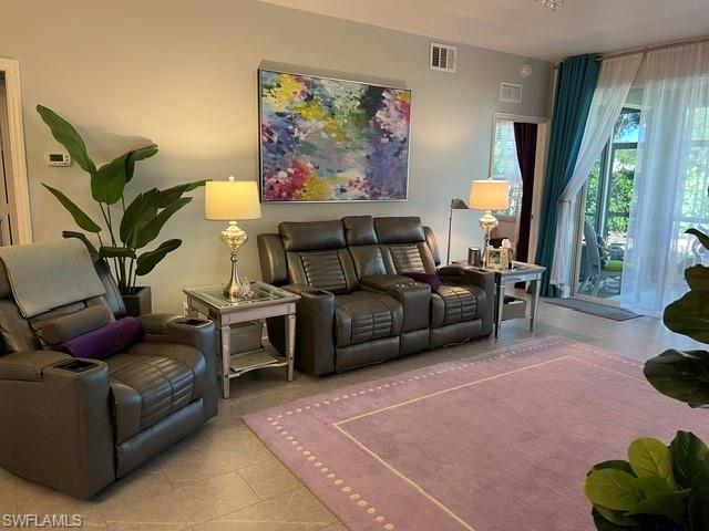 AVALON BAY - Residential Lease