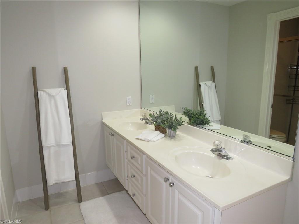 VILLAGE WALK - Residential Lease