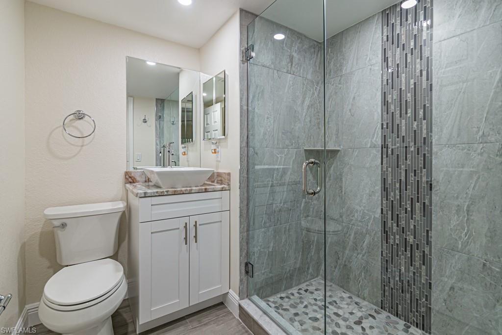KINGS LAKE - Residential Lease