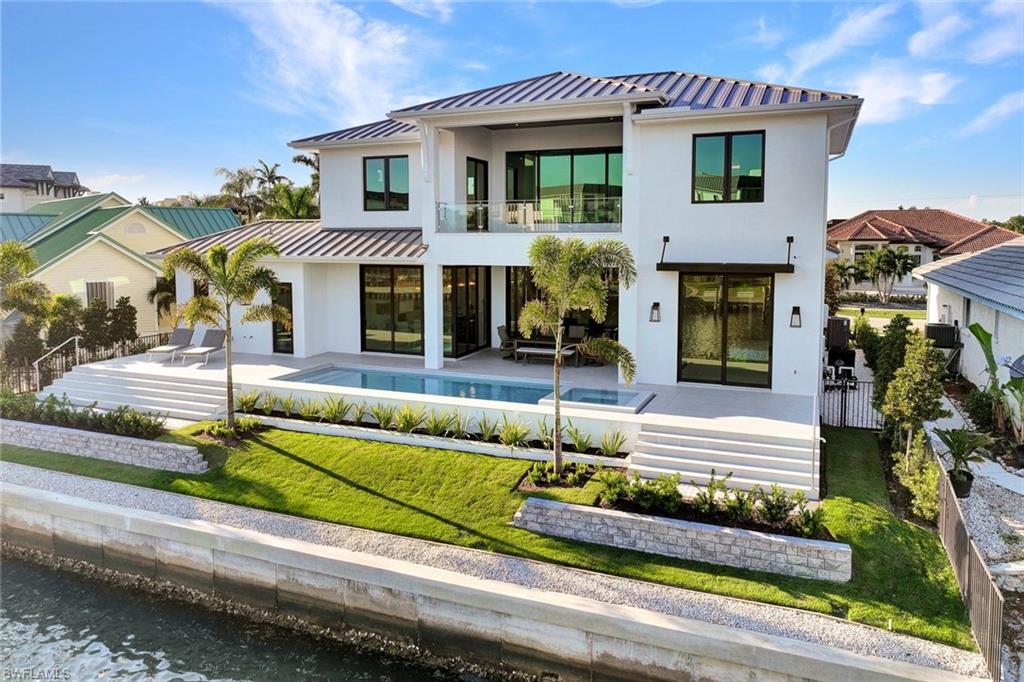 MARCO BEACH - Residential