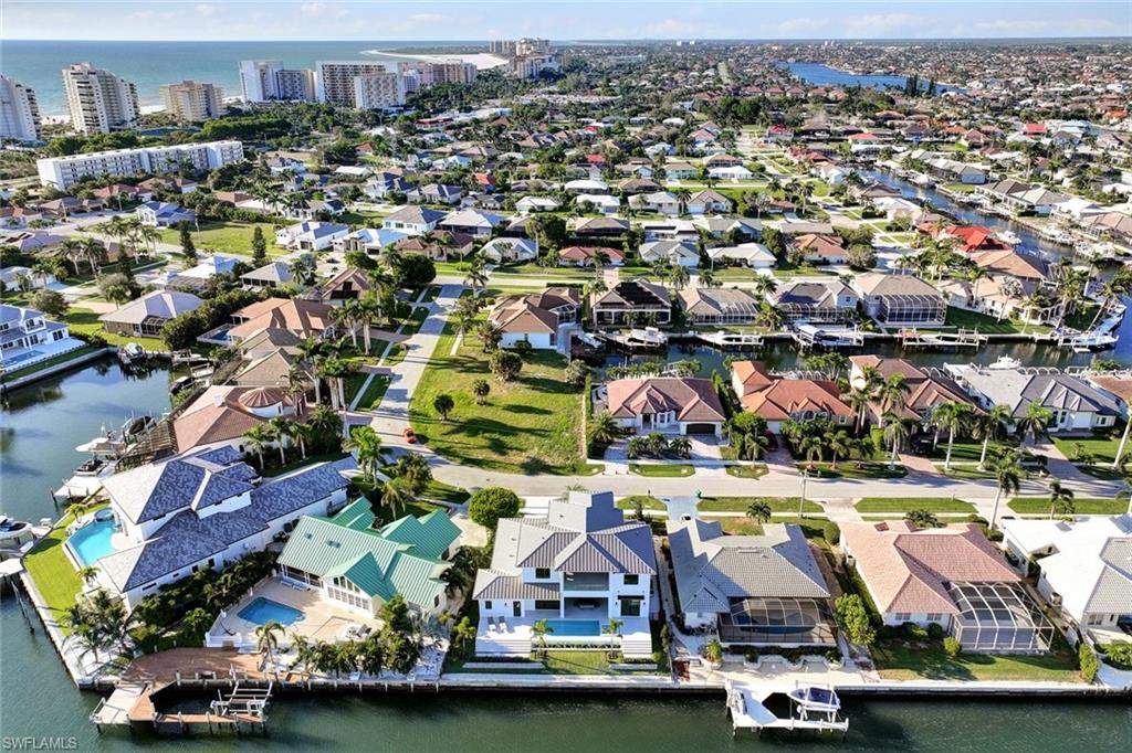 MARCO BEACH - Residential