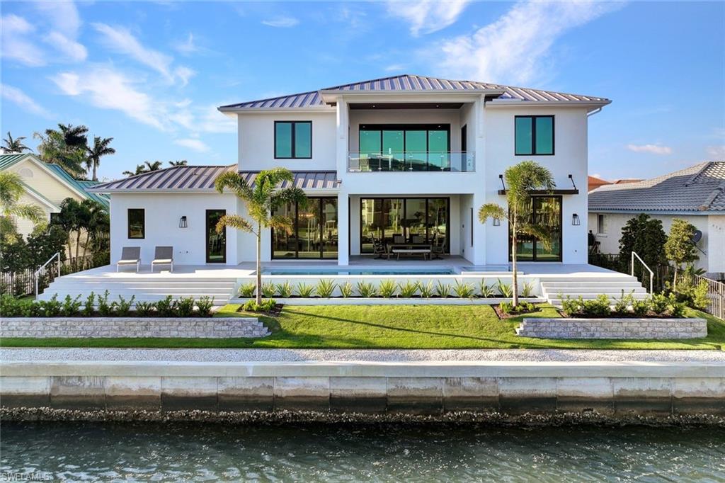 MARCO BEACH - Residential