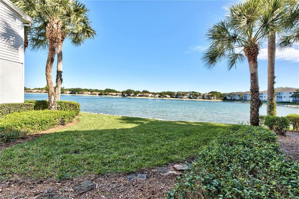 LAKESIDE CARRIAGE HOMES - Residential Lease