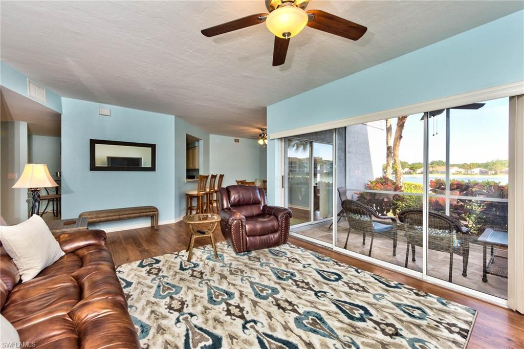LAKESIDE CARRIAGE HOMES - Residential Lease