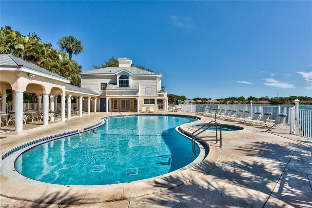 LAKESIDE CARRIAGE HOMES - Residential Lease