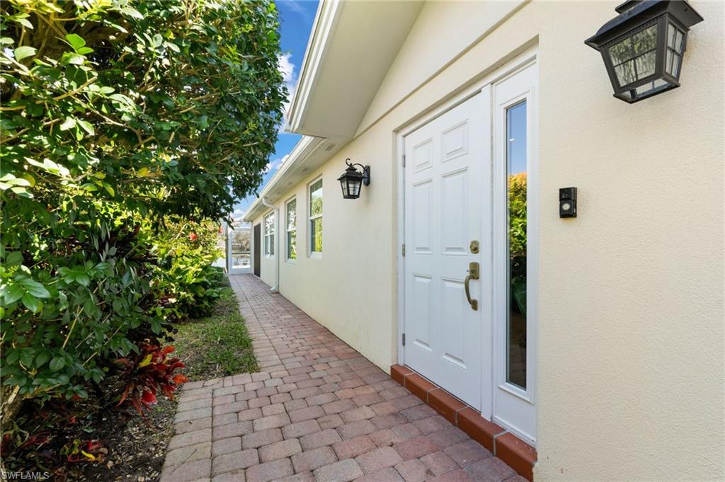 ISLAND WALK - Residential