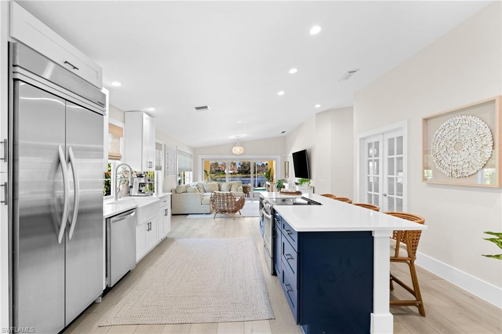 ISLAND WALK - Residential
