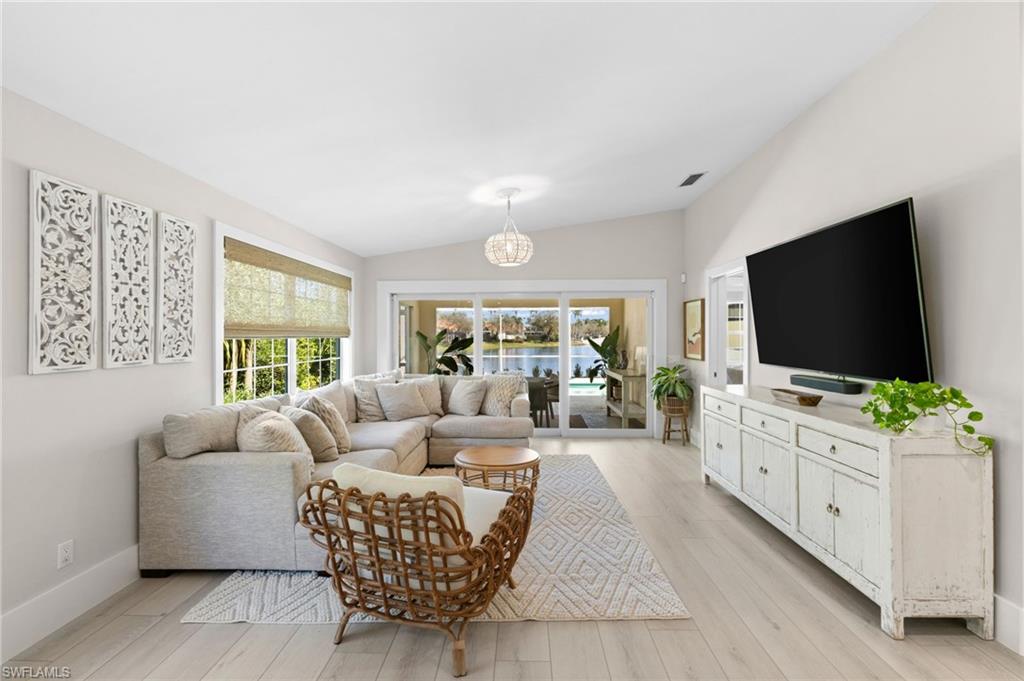 ISLAND WALK - Residential