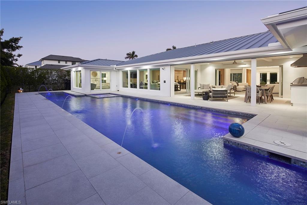PARK SHORE - Residential