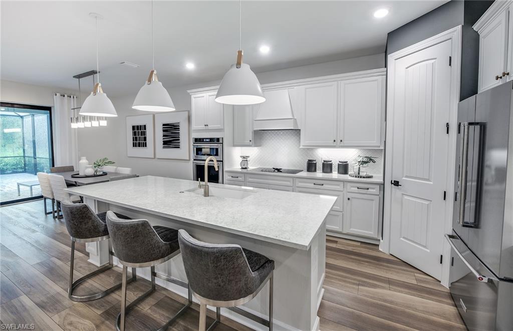 NORTHRIDGE - Residential