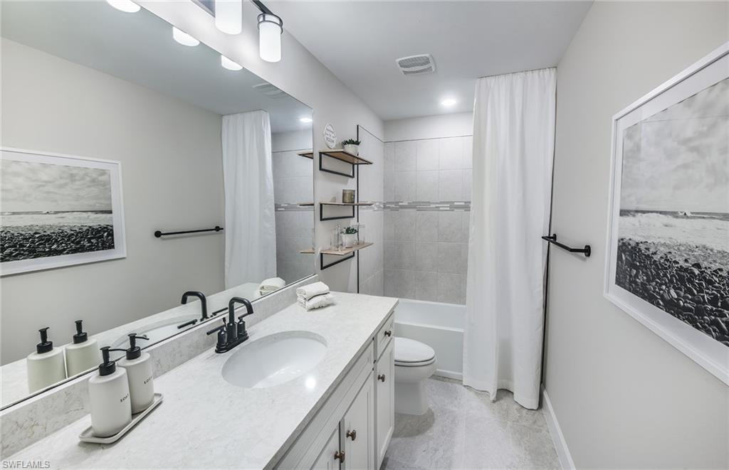 NORTHRIDGE - Residential
