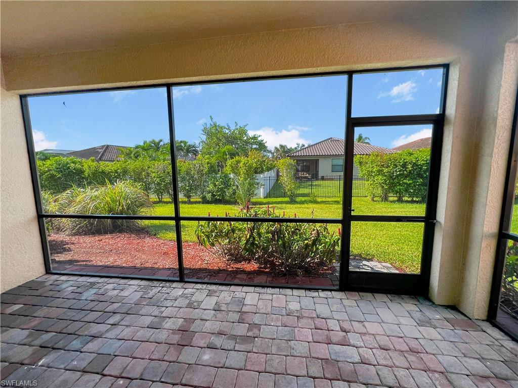 PROMENADE WEST - Residential Lease