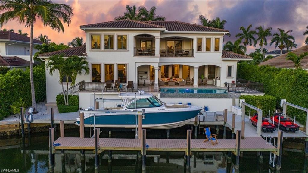 AQUALANE SHORES - Residential