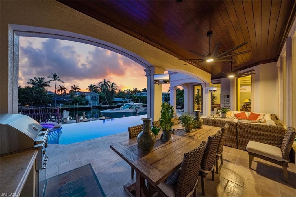 AQUALANE SHORES - Residential