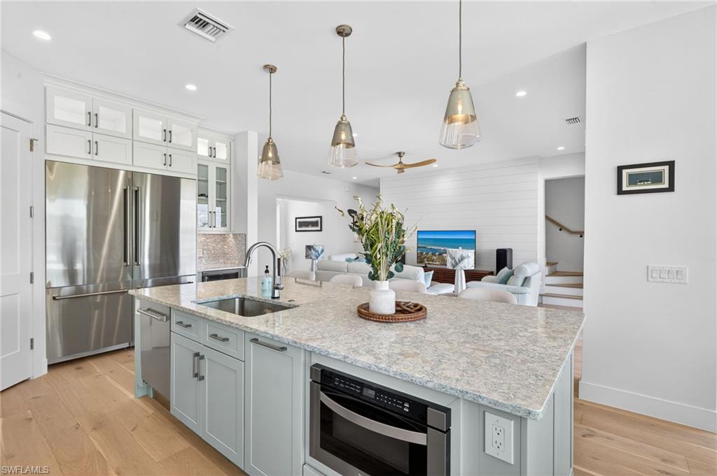 BEACHVIEW COUNTRY CLUB ESTATES - Residential