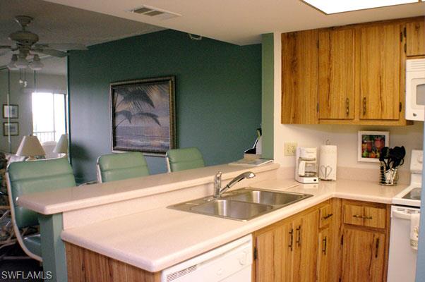 FAIRVIEW ISLES CONDO - Residential