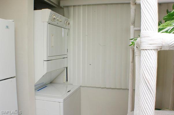 FAIRVIEW ISLES CONDO - Residential