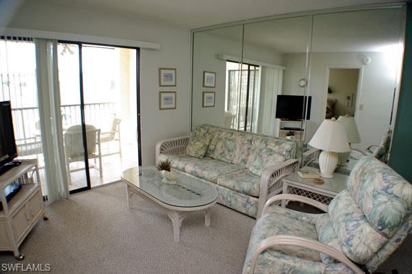 FAIRVIEW ISLES CONDO - Residential