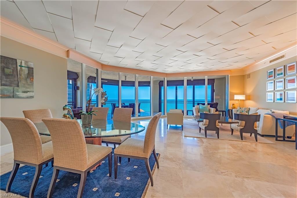 SEASONS AT NAPLES CAY - Residential