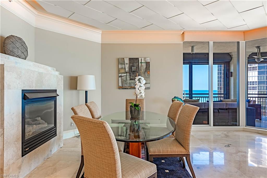 SEASONS AT NAPLES CAY - Residential
