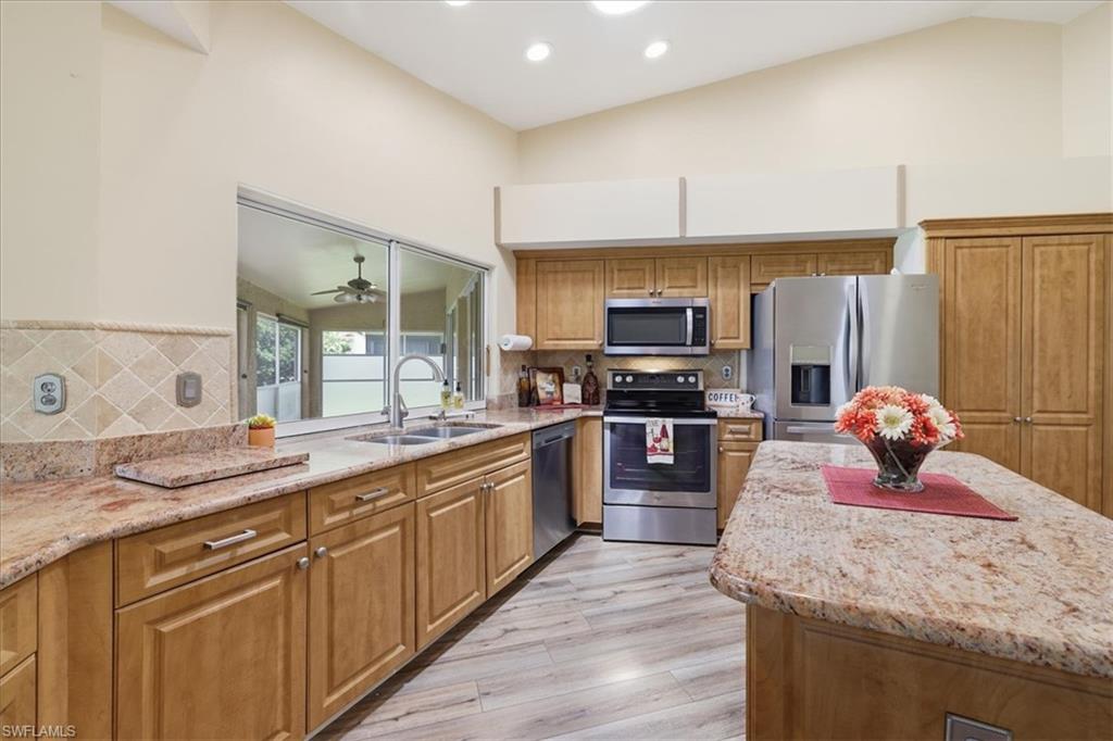 CROSS CREEK ESTATES - Residential