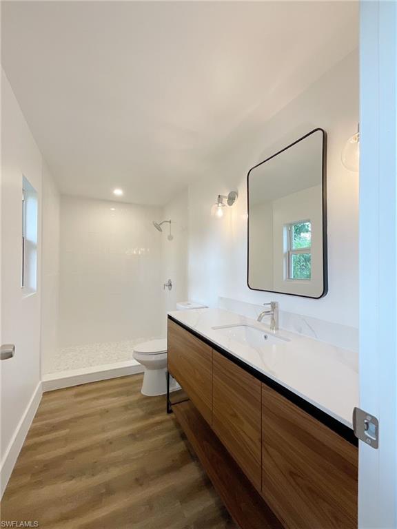 MARAVILLA CIRCLE - Residential