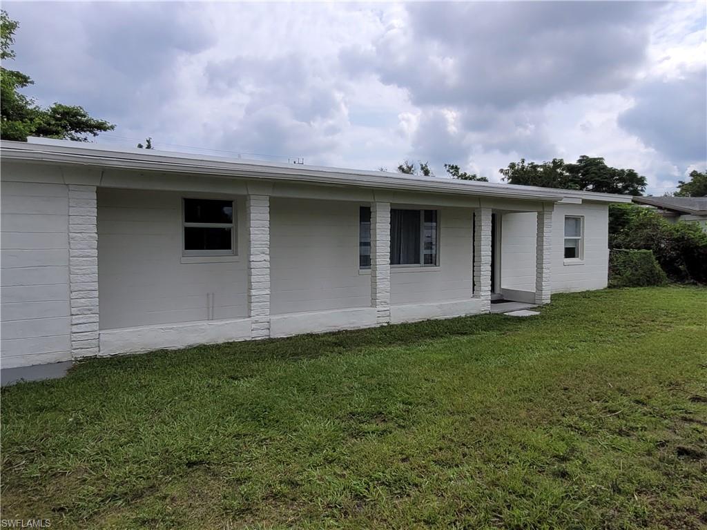 MARAVILLA CIRCLE - Residential