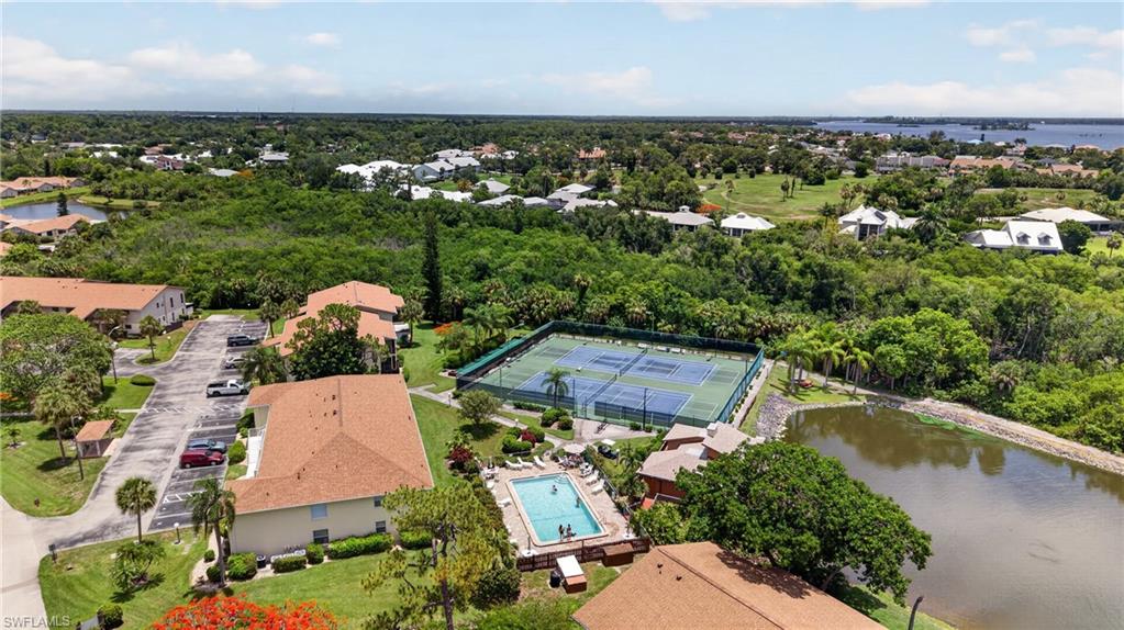 FOXMOOR CONDO - Residential