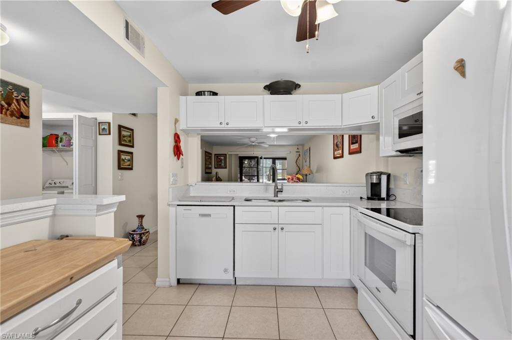 FOXMOOR CONDO - Residential