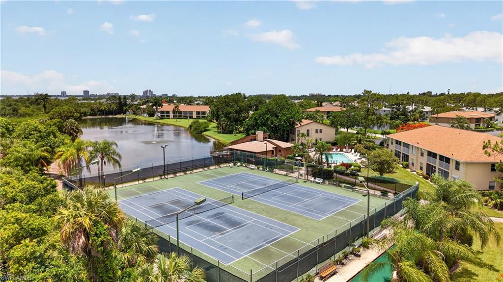 FOXMOOR CONDO - Residential