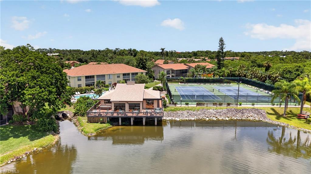 FOXMOOR CONDO - Residential