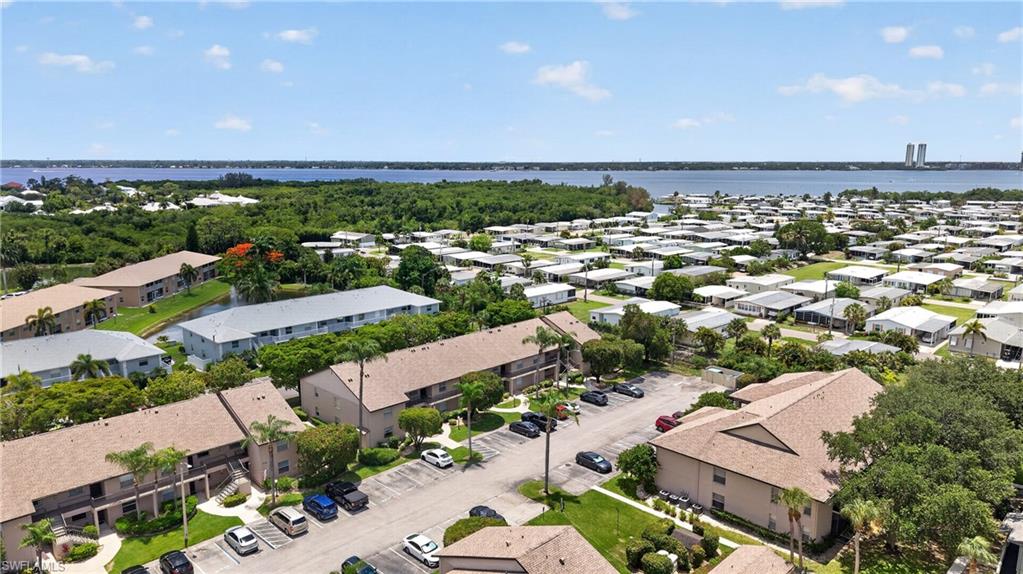 FOXMOOR CONDO - Residential