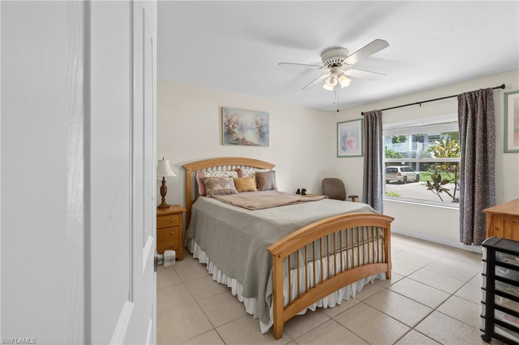 FOXMOOR CONDO - Residential