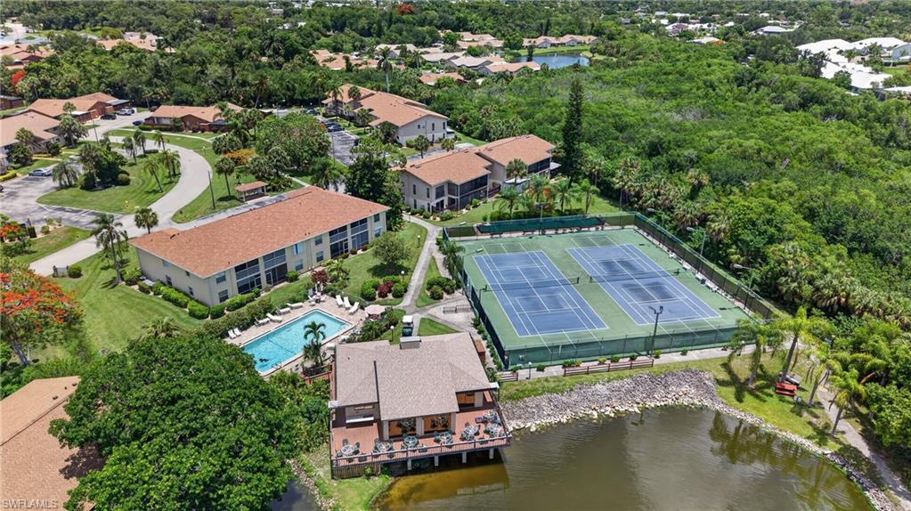 FOXMOOR CONDO - Residential